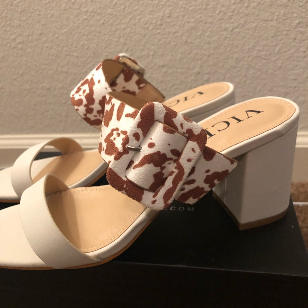 NEW heeled sandals from Vici - Picture 4 of 12